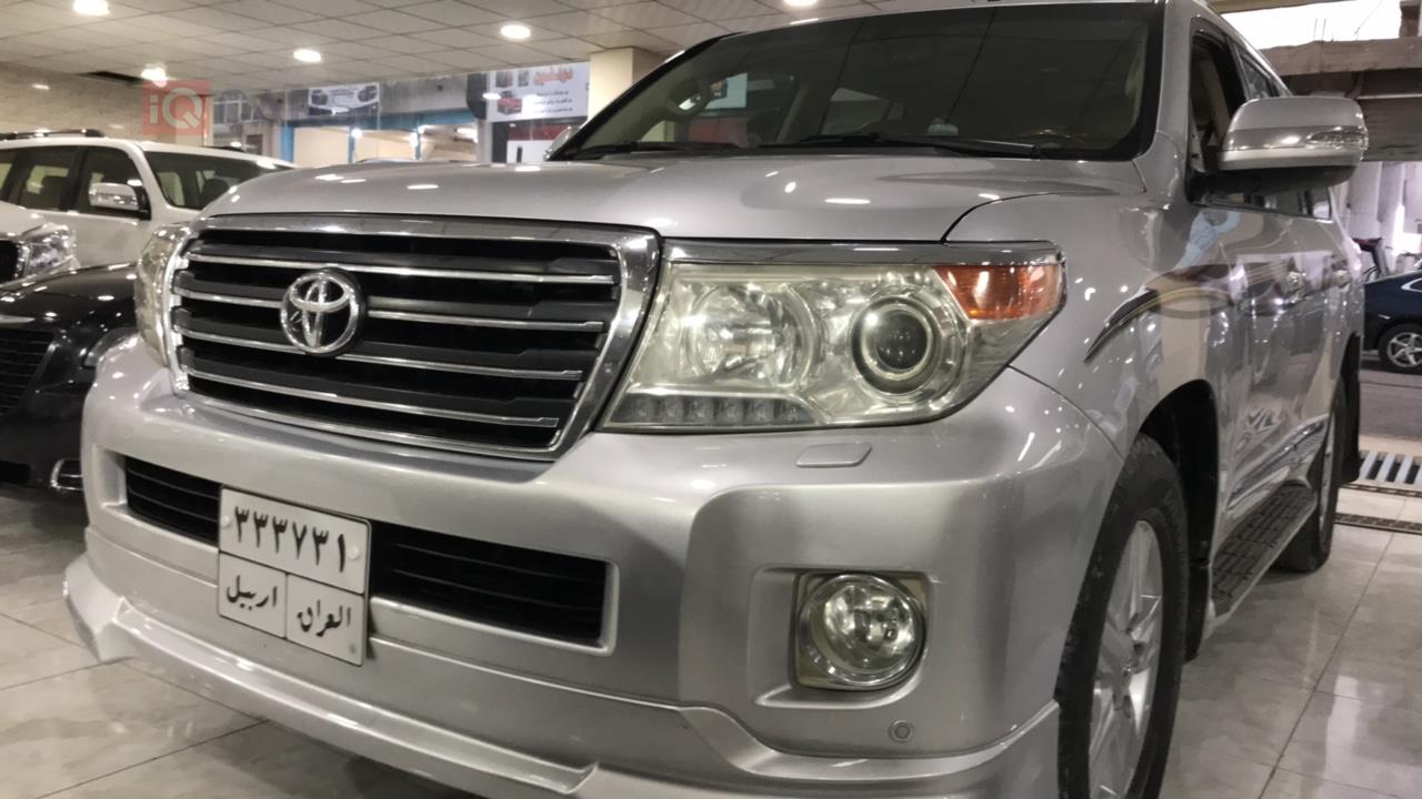 تۆیۆتا لاند کروزەر